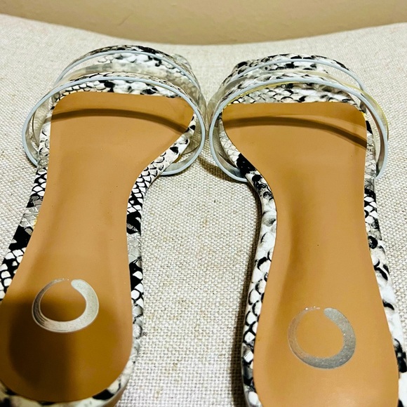 JOURNEE COLLECTION RAMIRA SLIDE SANDALS - Picture 5 of 7